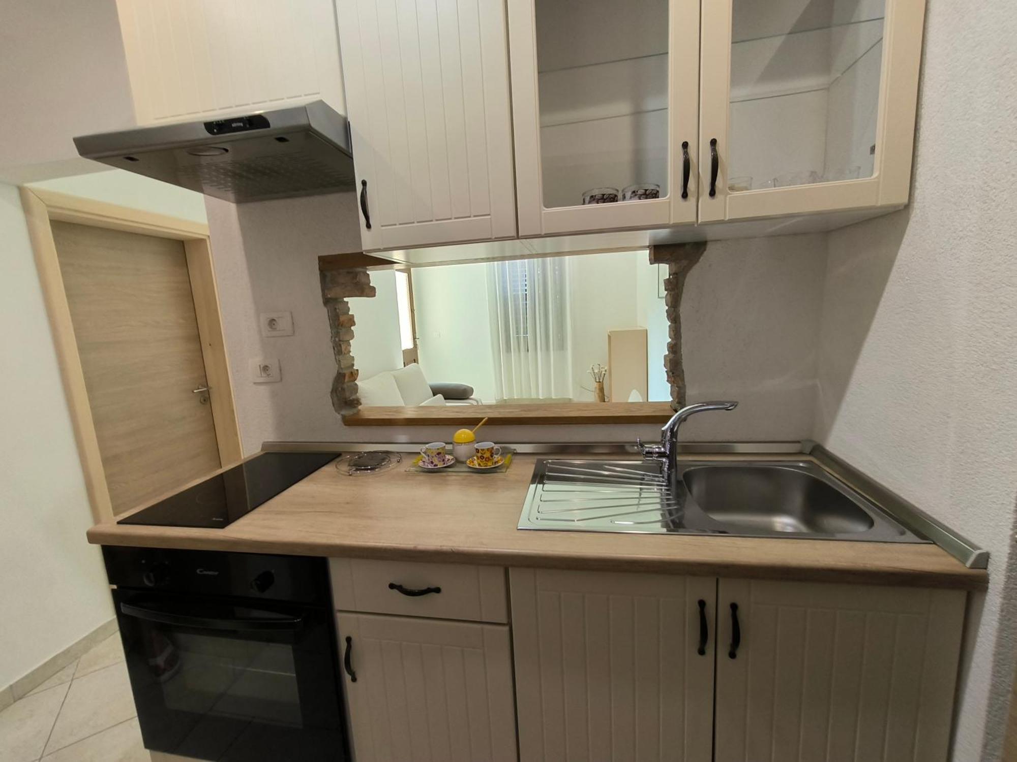 Rooms And Apartment Matika Rovinj Bagian luar foto