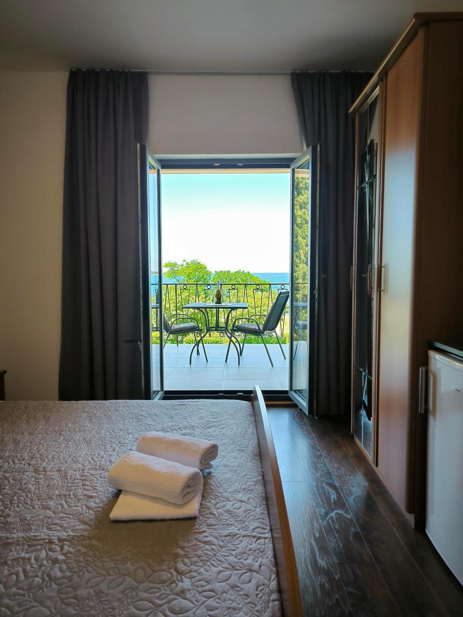 Rooms And Apartment Matika Rovinj Bagian luar foto