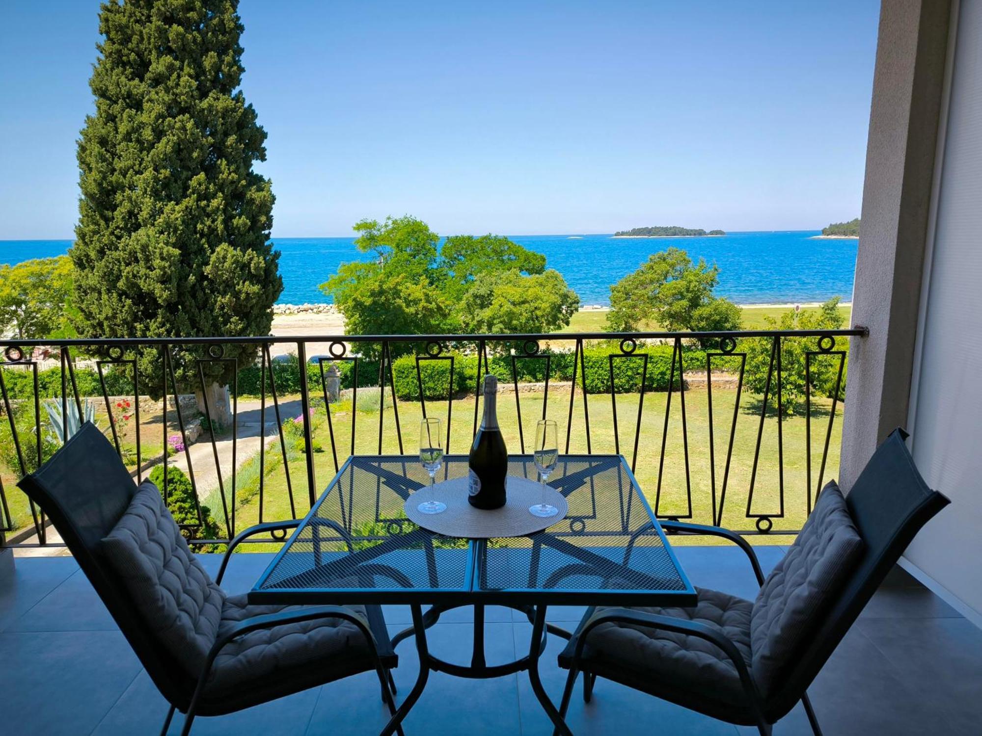 Rooms And Apartment Matika Rovinj Ruang foto
