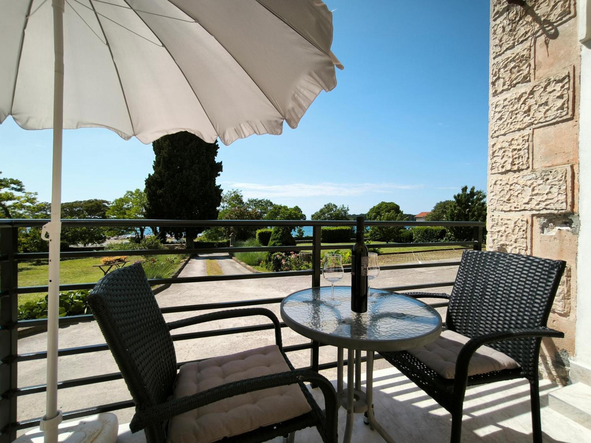 Rooms And Apartment Matika Rovinj Bagian luar foto